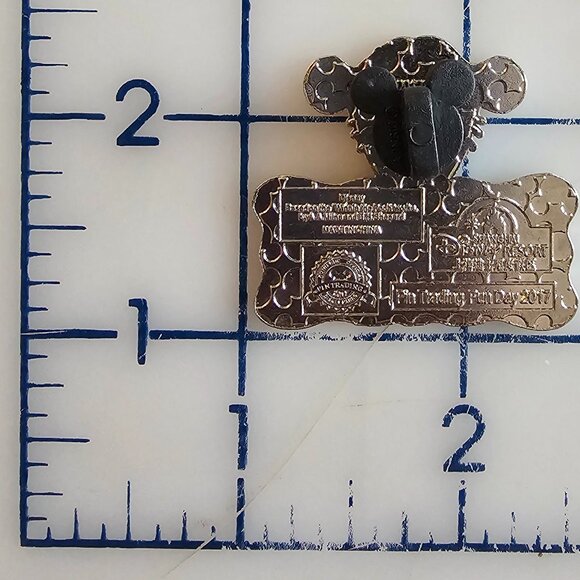 DISNEY Pin Trading ~ Shanghai Resort ~ Pin Trading Fun Day ~ Tigger ~ 2017 ~ A1 - Picture 13 of 13